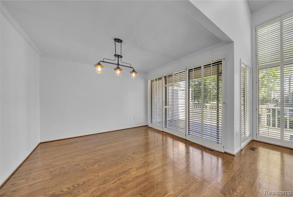 881 Tartan Trail, Bloomfield Hills, MI 48304 — Photo 21