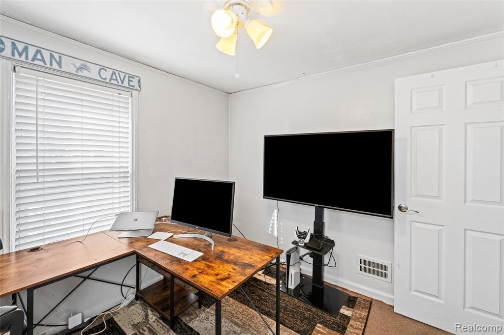 18300 Prairie Street, Detroit, MI 48221 — Photo 31
