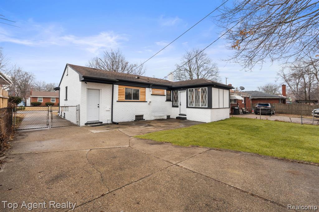 20527 Chapel Street, Detroit, MI 48219 — Photo 35