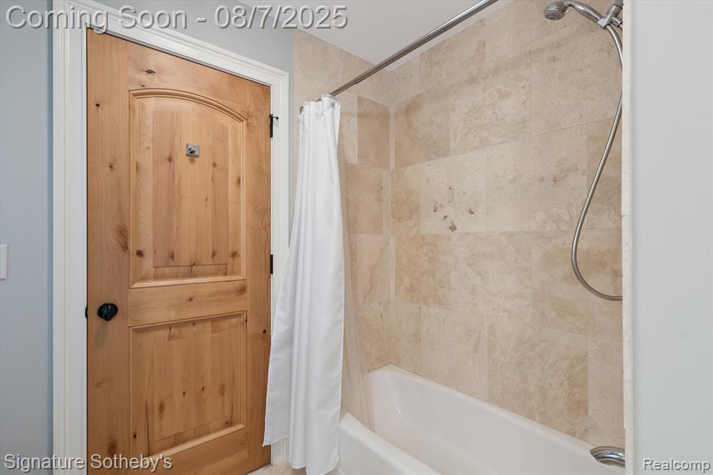 6184 Kingsley Court, Brighton, MI 48116 — Photo 35