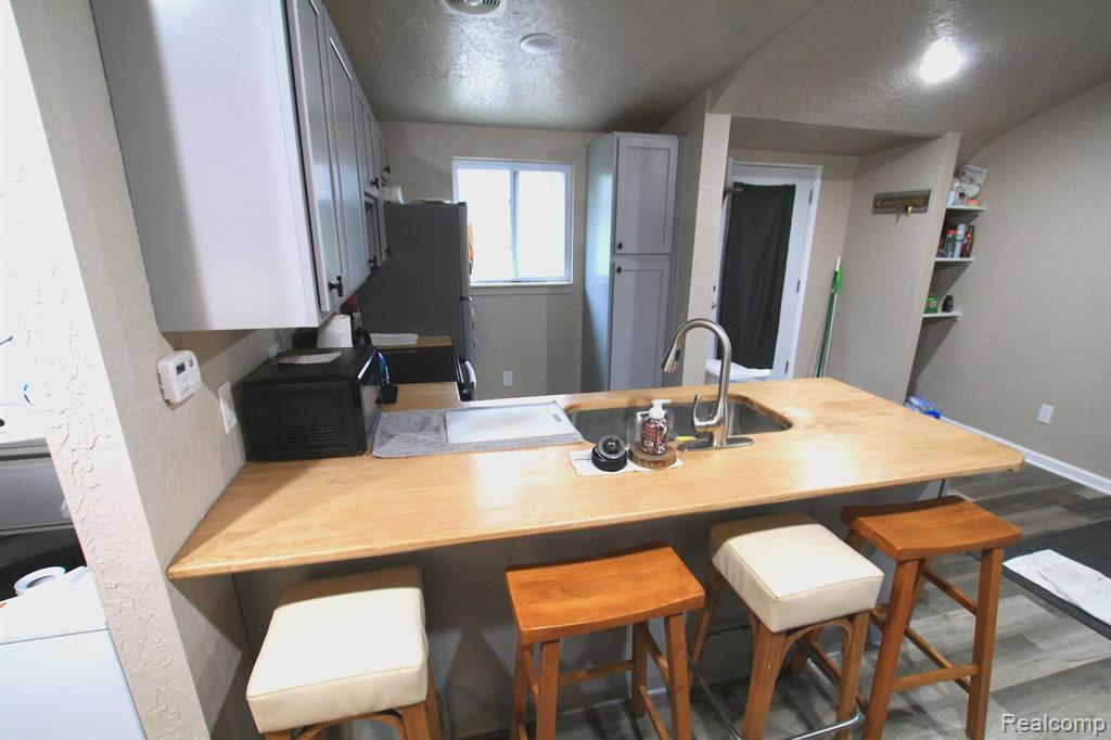 520 MADISON, Perry, MI 48872 — Photo 5
