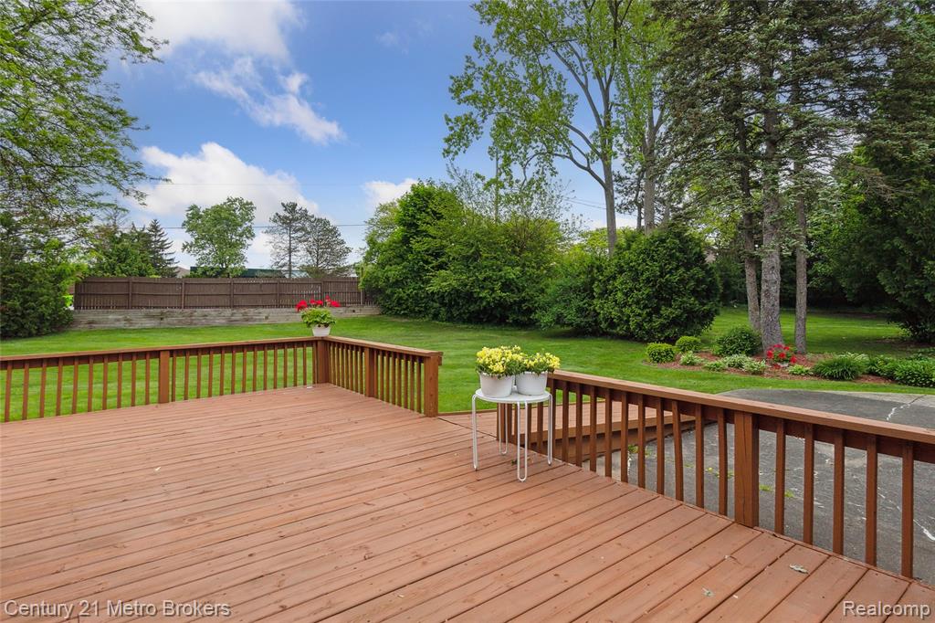 5175 CANDLEWOOD Drive, Grand Blanc, MI 48439 — Photo 24