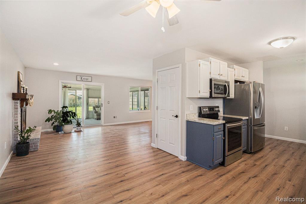 6160 KING ARTHUR Drive, Swartz Creek, MI 48473 — Photo 6