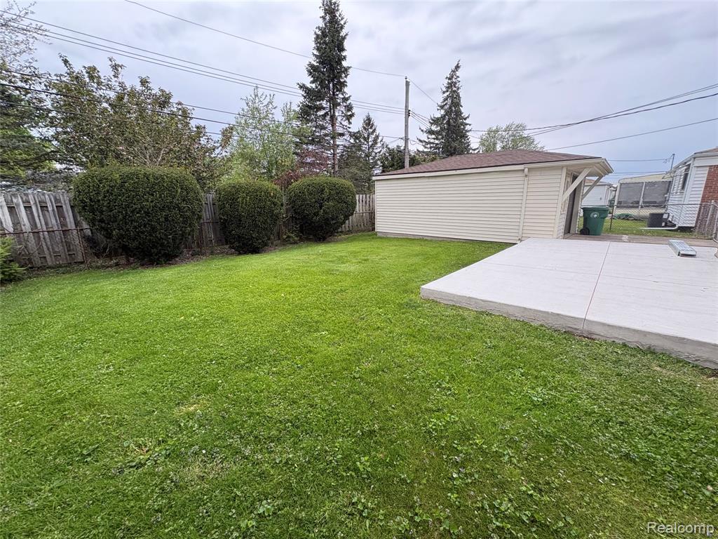 6915 Dover Street, Garden City, MI — Photo 19