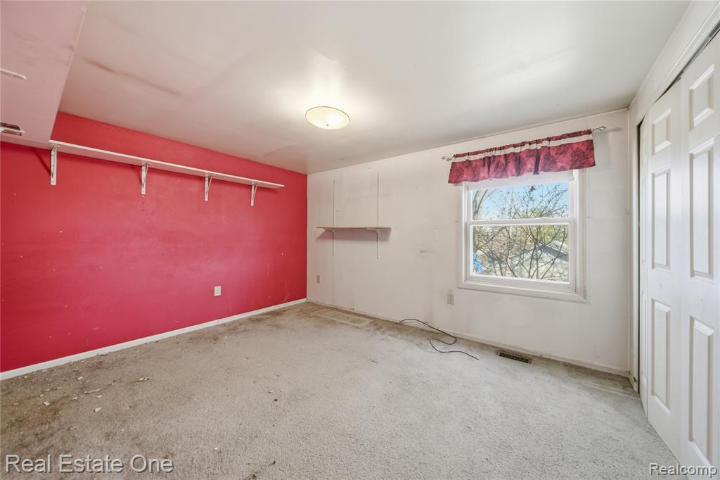 11458 College Avenue, Pinckney, MI 48169 — Photo 13