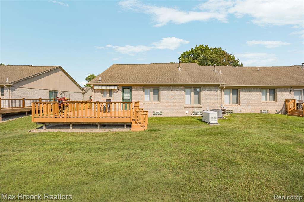 35263 Kings Forest Boulevard, Clinton Twp, MI 48035 — Photo 47
