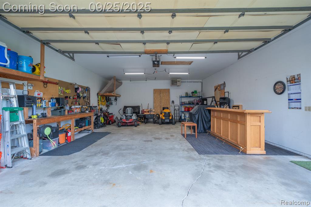 42733 Heydenreich Road, Clinton Twp, MI 48038 — Photo 32