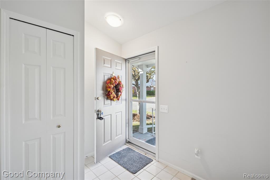 9200 North Drive, Saint Clair Shores, MI 48082 — Photo 3