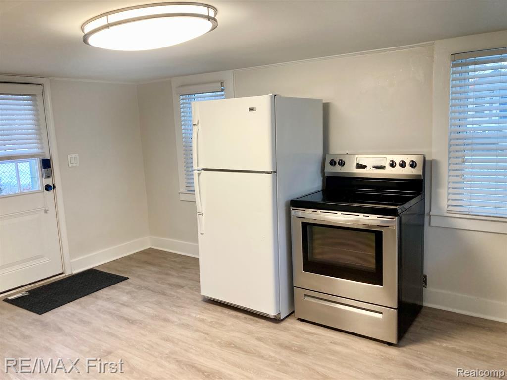 611 Fairgrove Avenue, Royal Oak, MI 48067 — Photo 5