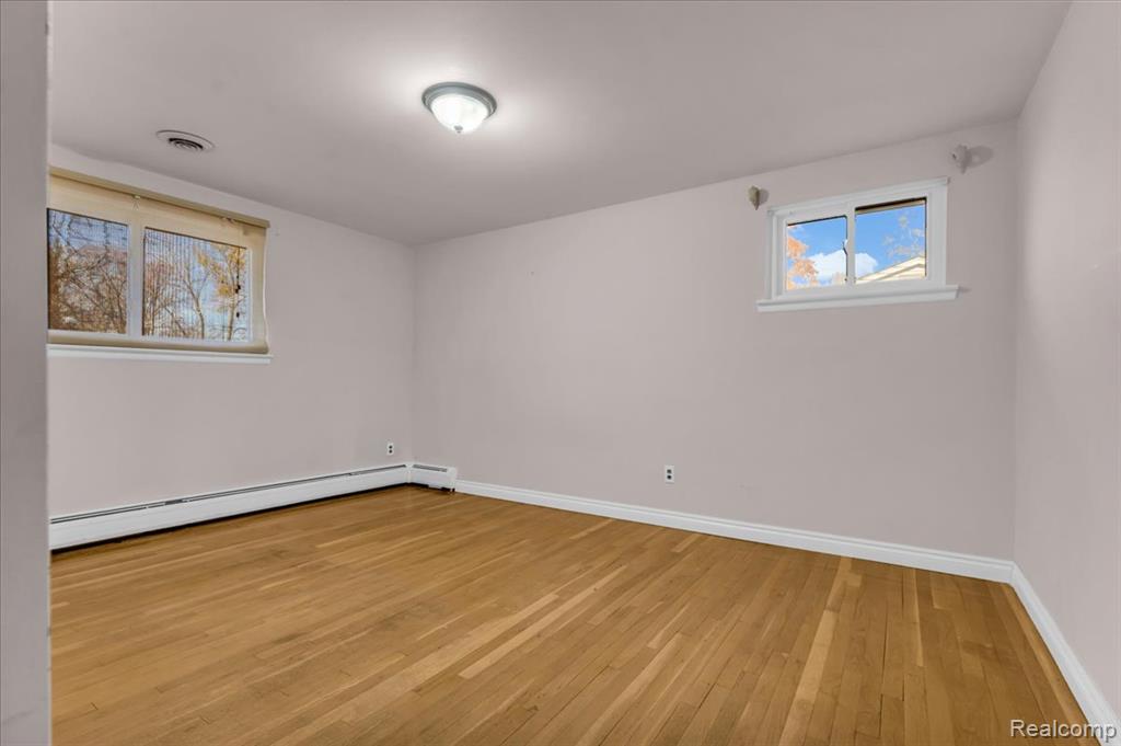 7477 Heather Heath Lane, West Bloomfield, MI — Photo 24