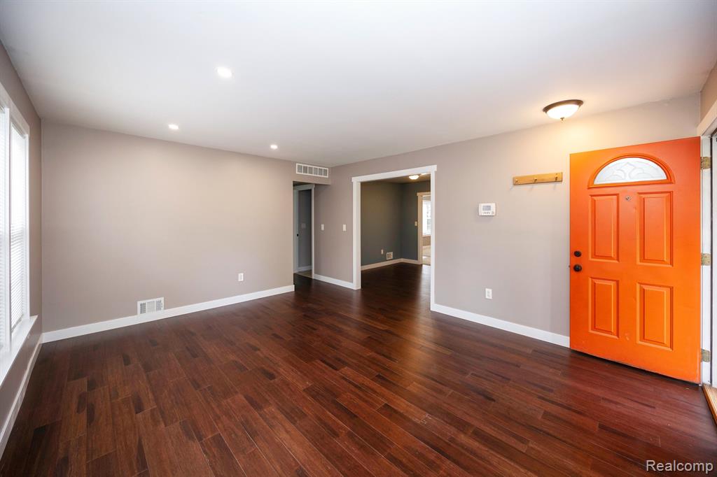 1376 Heritage Drive, Canton, MI 48188 — Photo 5
