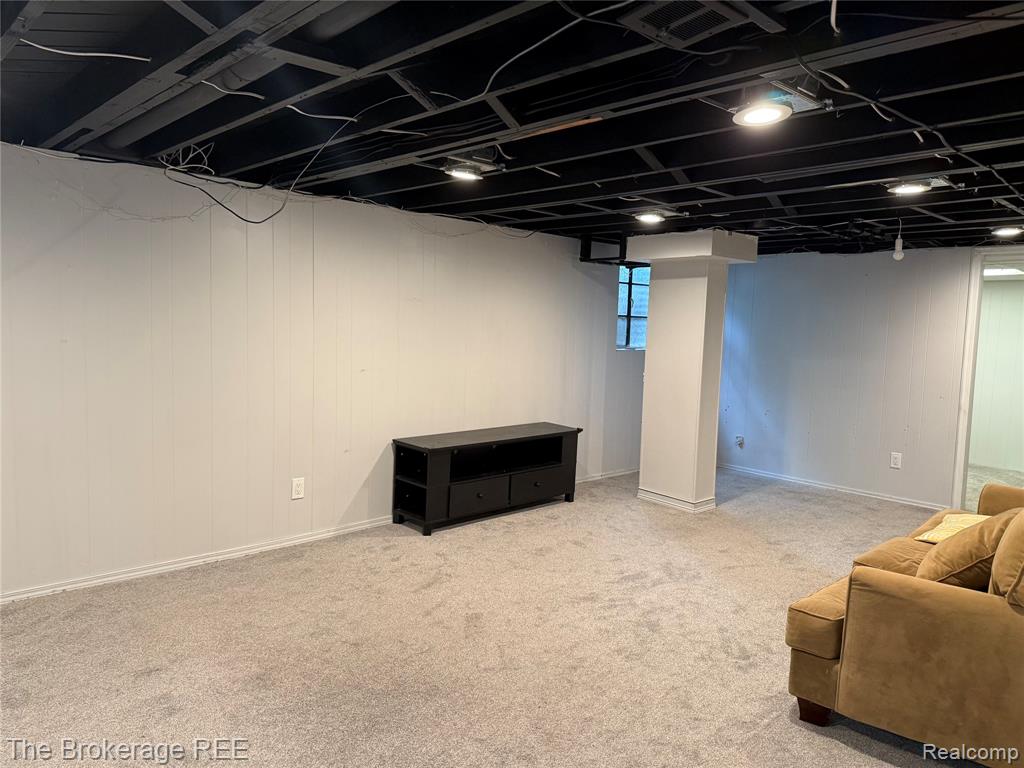 9248 Idaho Street, Livonia, MI 48150 — Photo 38