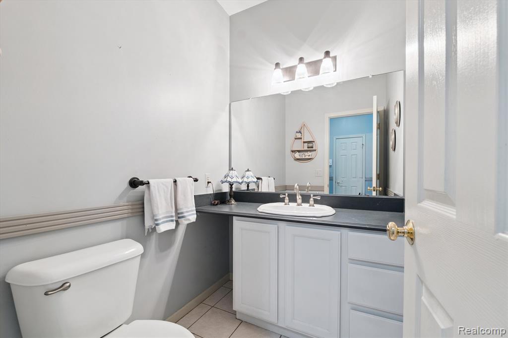 45242 Thornhill Road, Canton, MI 48188 — Photo 40