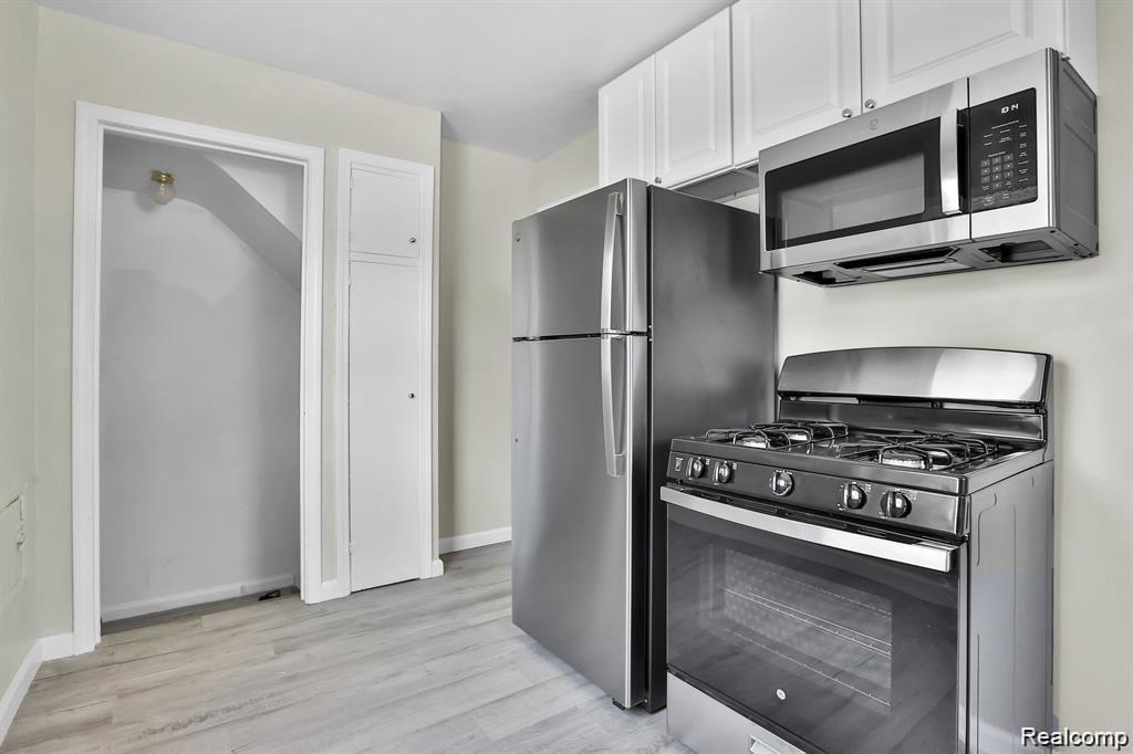 9277 VAUGHAN Street, Detroit, MI 48228 — Photo 14