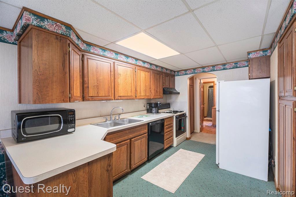 7000 WILLIAMS LAKE Road, Waterford, MI 48329 — Photo 15
