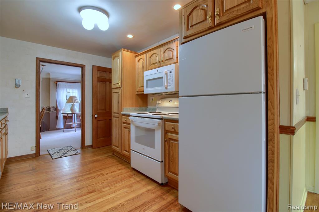 2470 Chilson Road, Howell, MI 48843 — Photo 15
