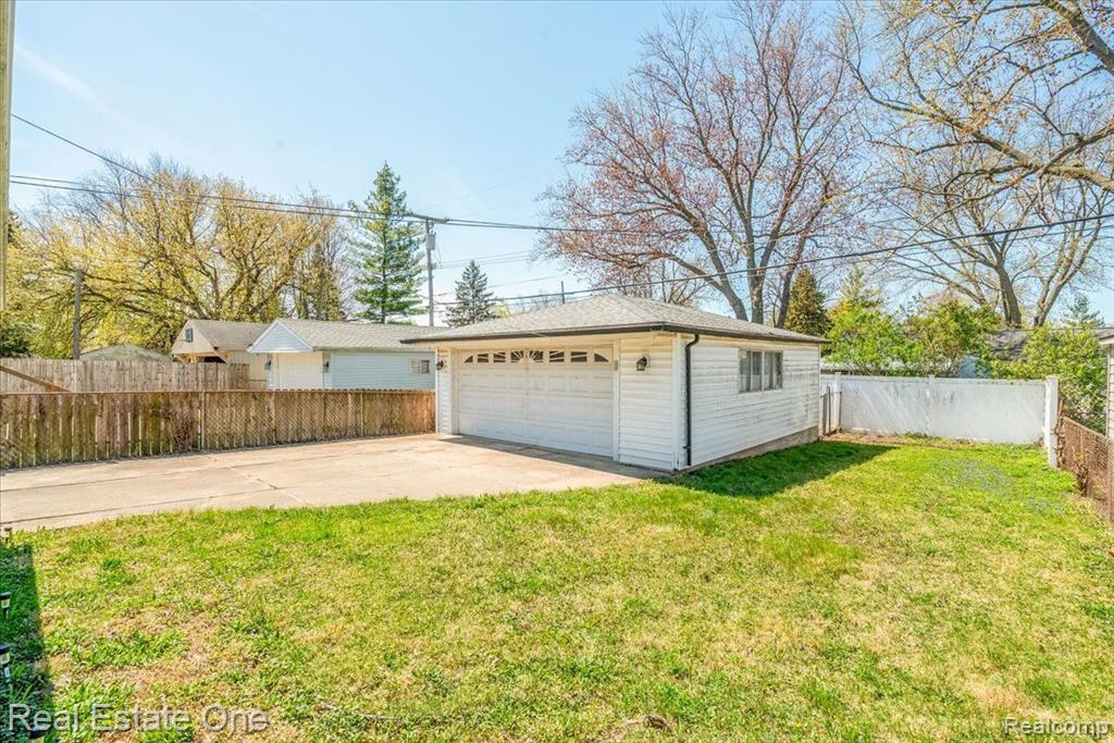 8041 FREMONT Street, Westland, MI — Photo 6