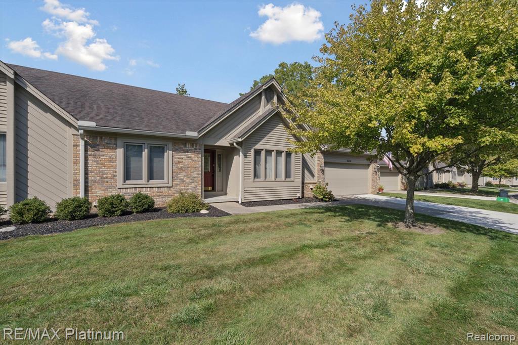8230 Sawgrass Trail, Grand Blanc, MI 48439 — Photo 3