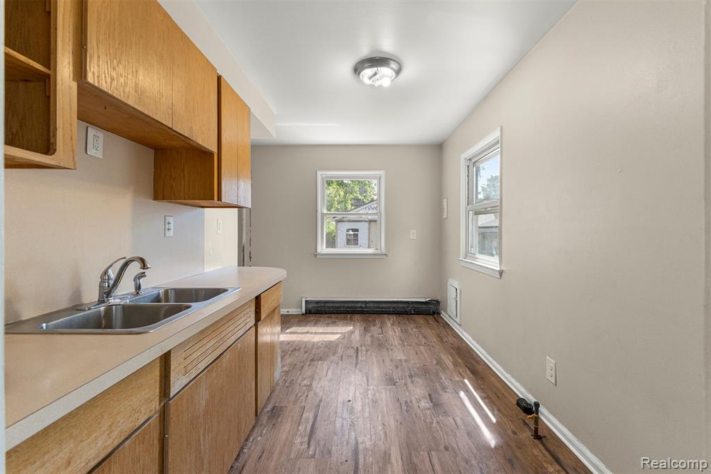 4933 Ziegler Street, Dearborn Heights, MI 48125 — Photo 10