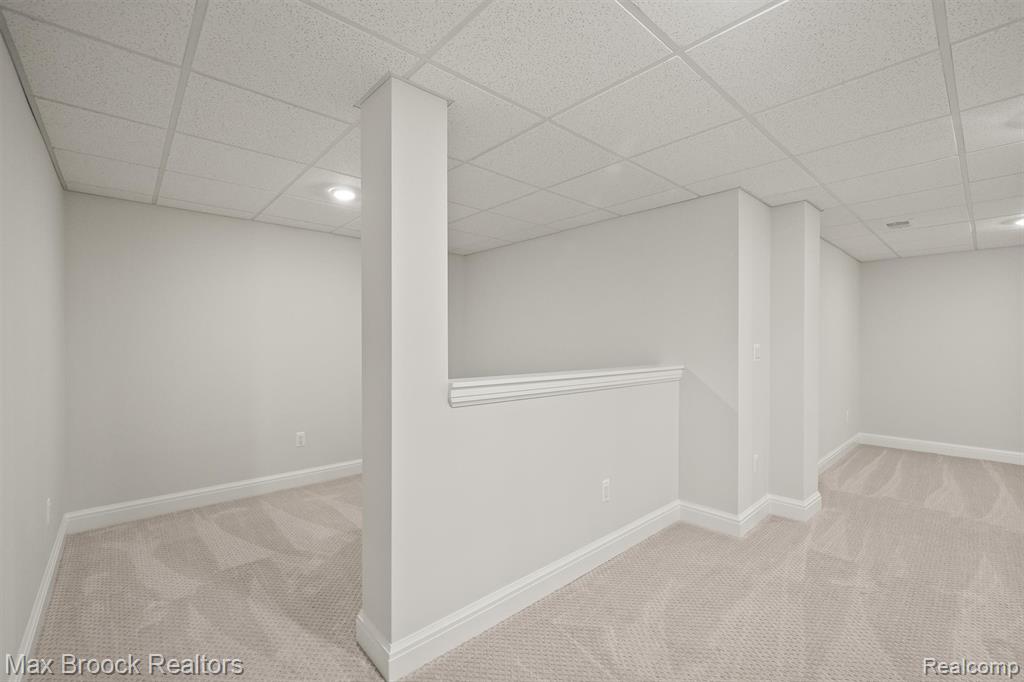 7477 Gramercy Circle, 17, West Bloomfield, MI — Photo 33