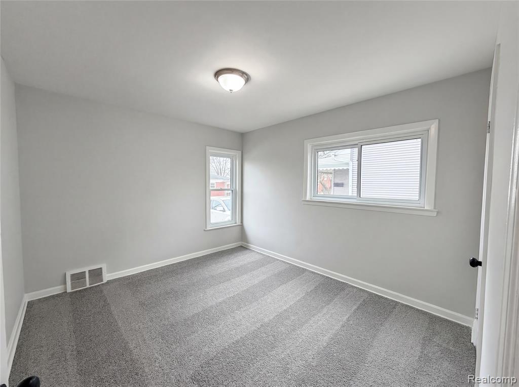 22103 Wilmot Avenue, Eastpointe, MI 48021 — Photo 4