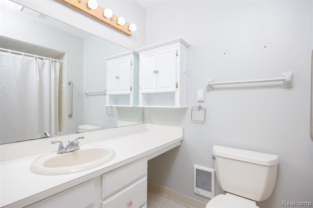970 Ridge Court, Brighton, MI 48116 — Photo 17