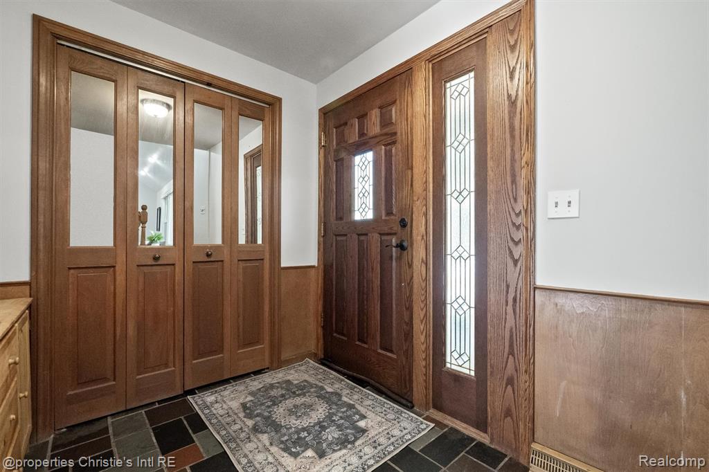 4491 N River Road, Fort Gratiot, MI 48059 — Photo 5