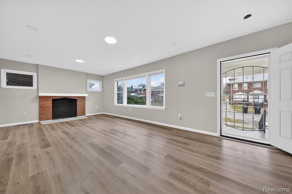 9290 Wildemere Street, Detroit, MI 48206 — Photo 2