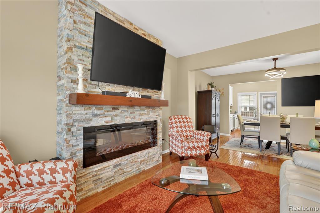 730 Eagle Drive, 14, Fenton, MI 48430 — Photo 5