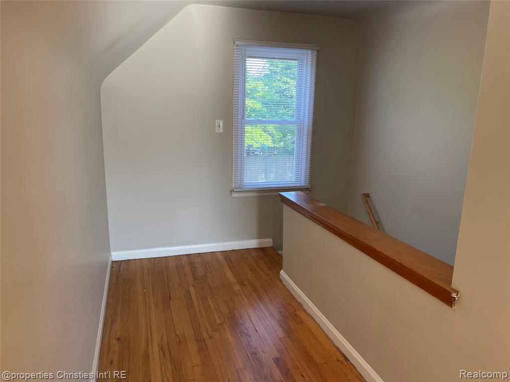 724 Winchester Avenue, Lincoln Park, MI 48146 — Photo 17