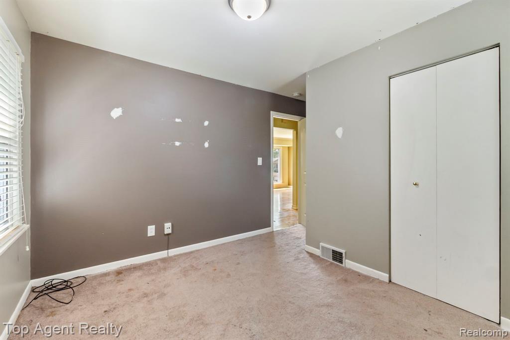 6318 Helen Street, Garden City, MI — Photo 15