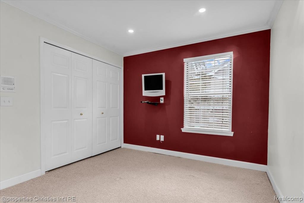 6651 Hearthside Court, West Bloomfield, MI — Photo 16