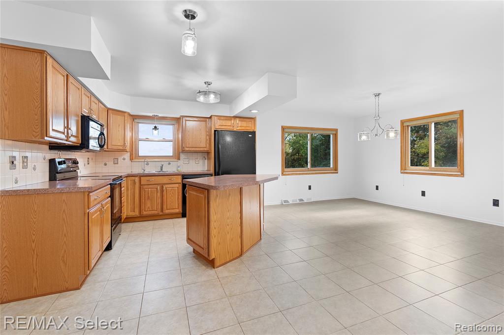 15451 Whitaker Road, Linden, MI 48451 — Photo 18