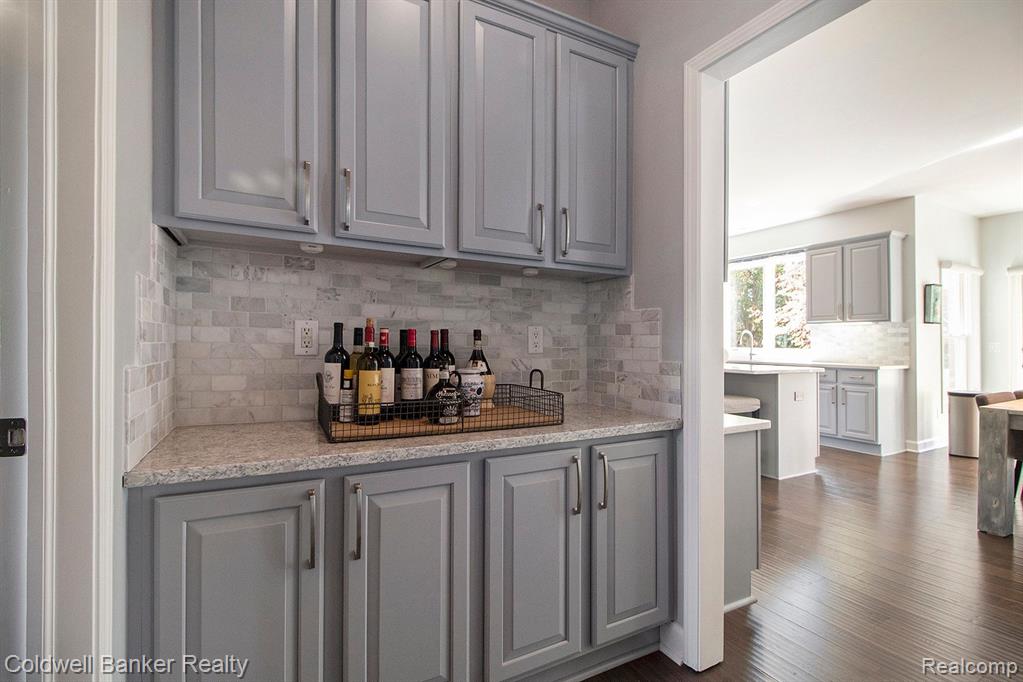 17301 OAK HILL Drive, Northville, MI 48168 — Photo 20