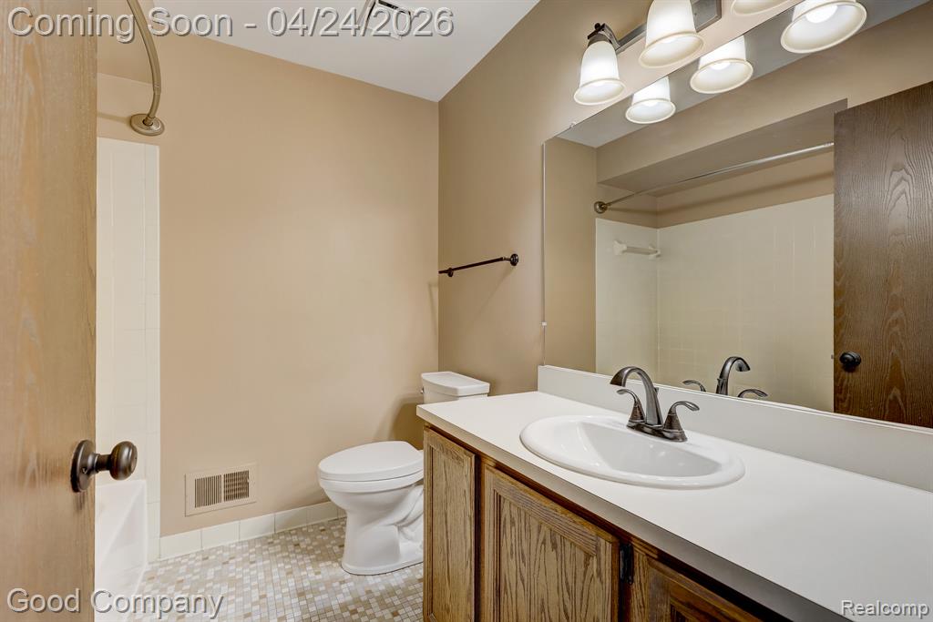 57156 Faircrest Drive, Washington, MI — Photo 19