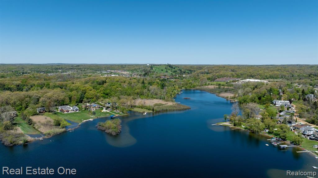 7311 BISCAYNE Court, White Lake, MI 48383 — Photo 55