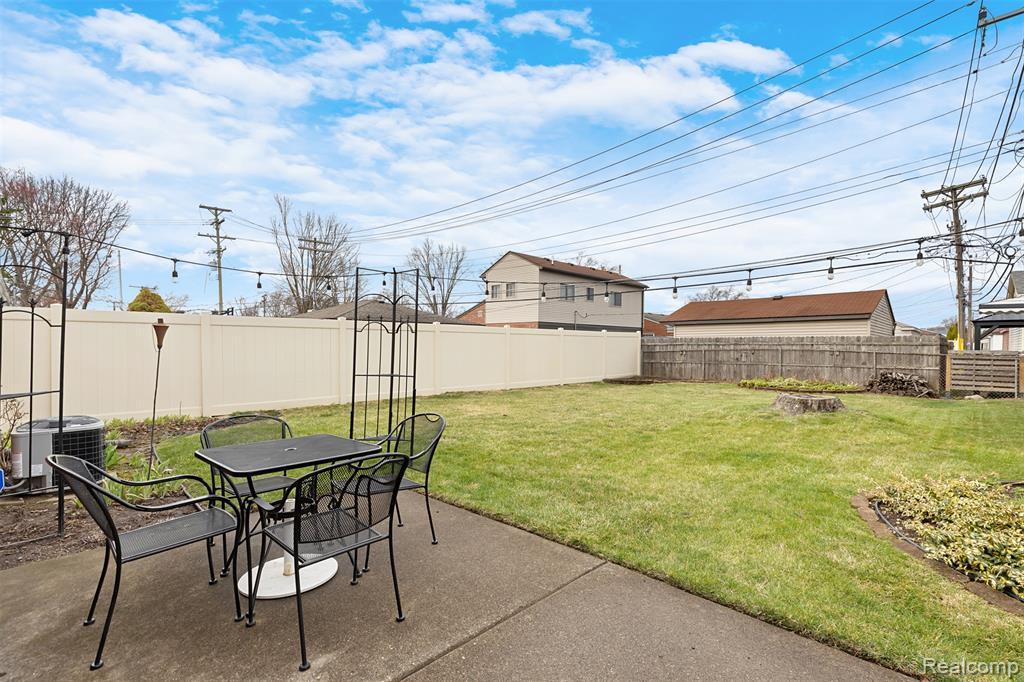 8731 N Hubbard Street, Westland, MI — Photo 26