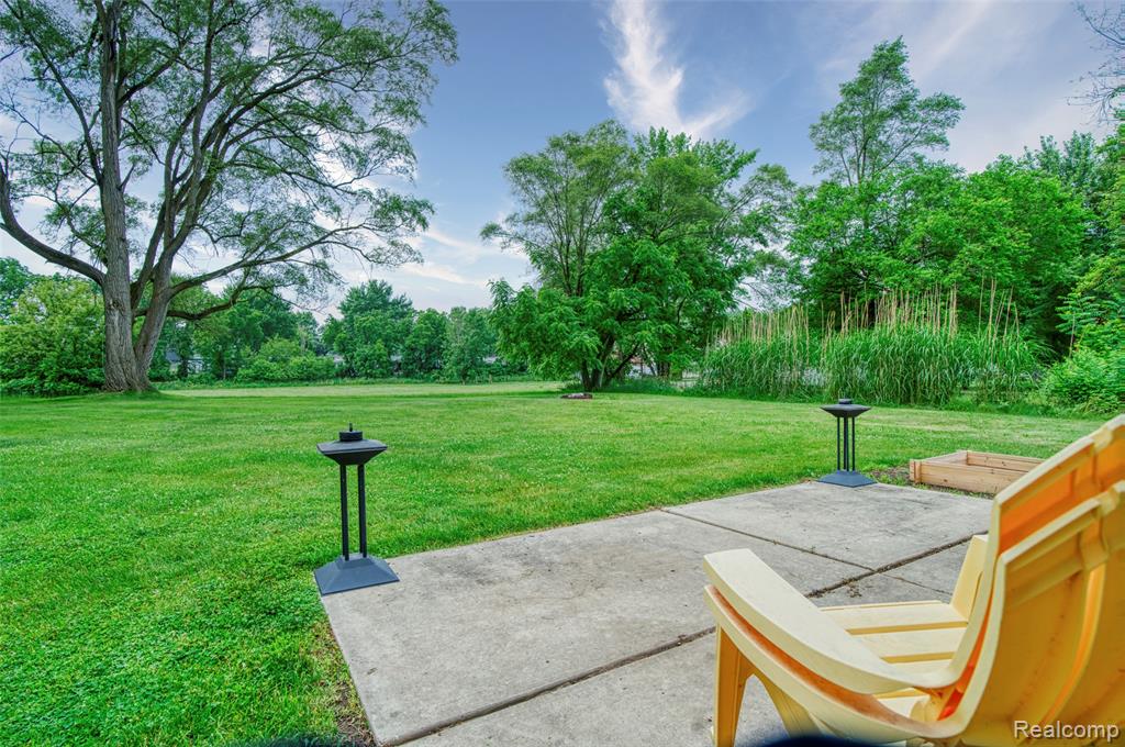 405 Garden Lane, Fowlerville, MI 48836 — Photo 27