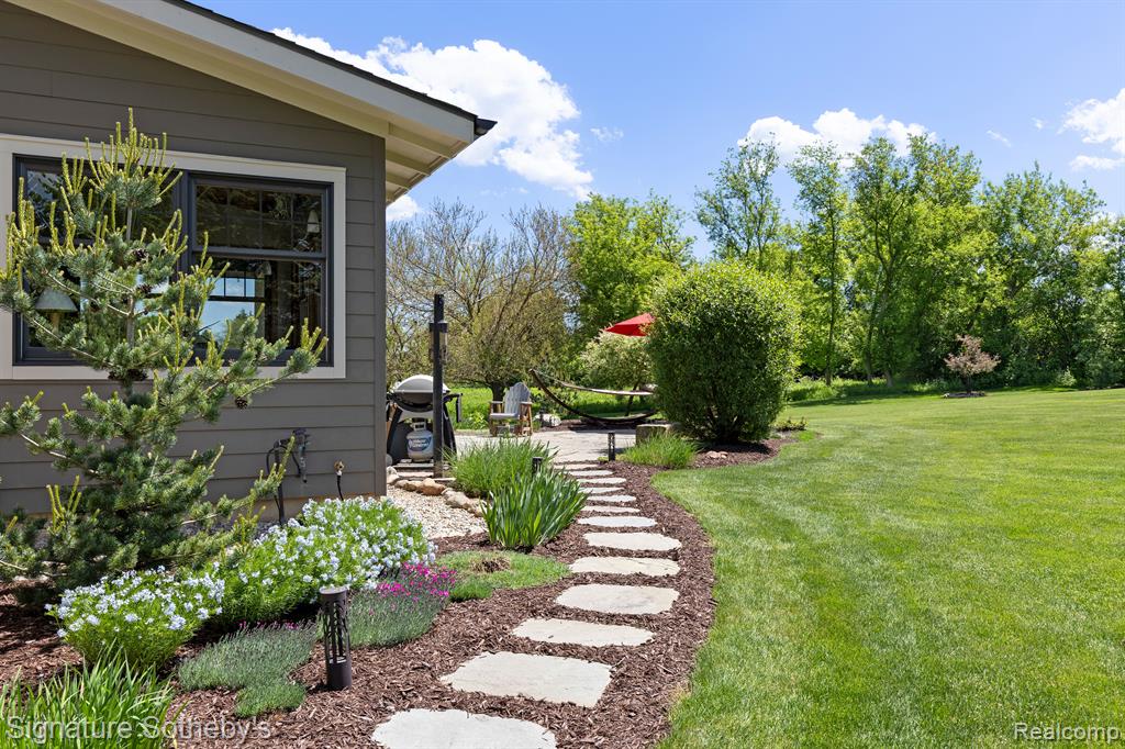 4893 HIGH MEADOW Lane, Ann Arbor, MI 48103 — Photo 32
