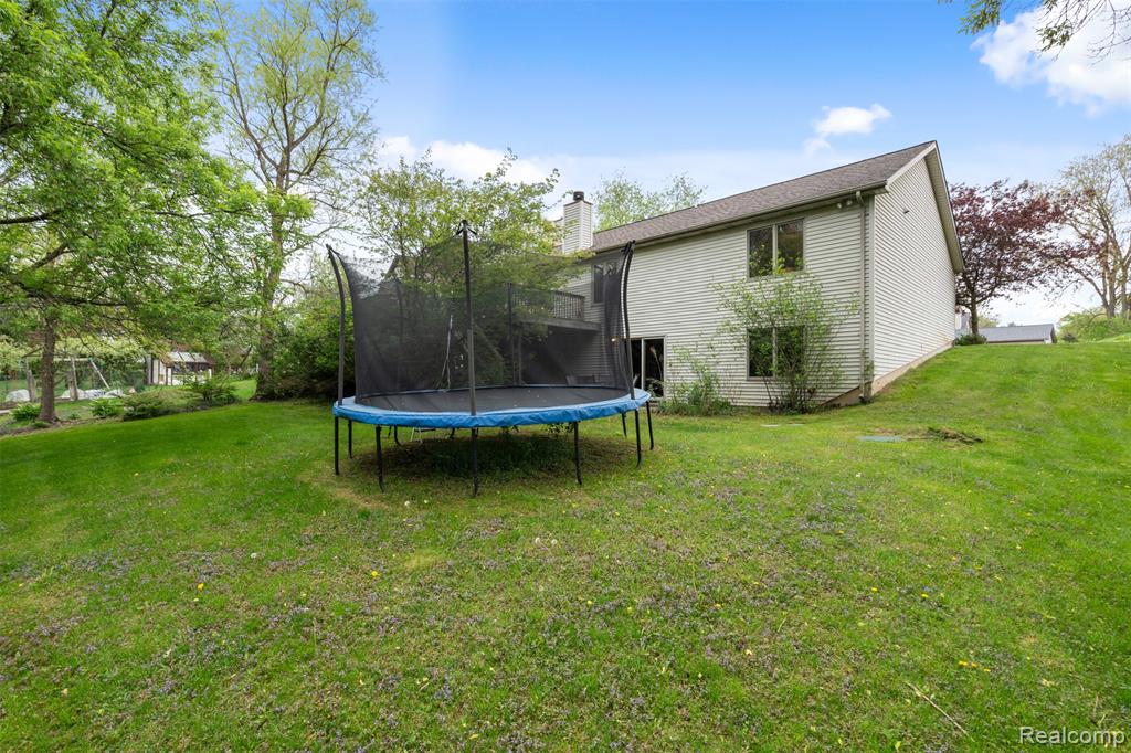 815 Esther Drive, Lake Orion, MI 48362 — Photo 21