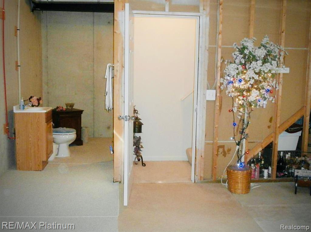 707 Glenlivet Street, Howell, MI 48843 — Photo 25