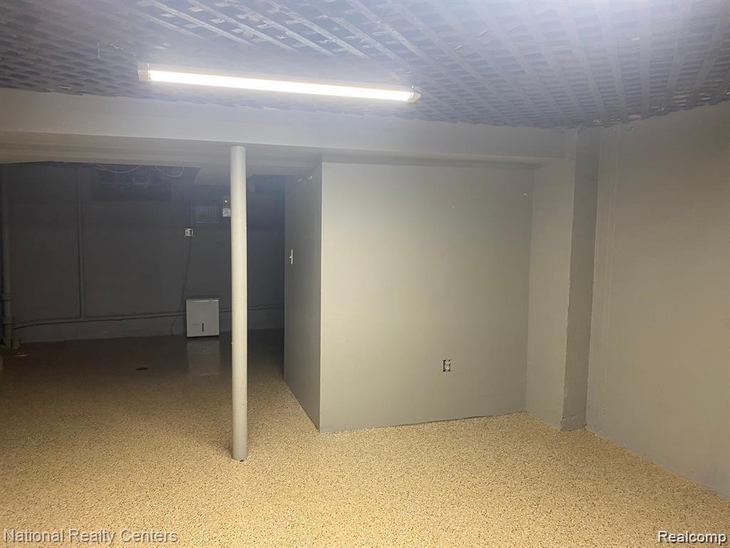 504 W Houstonia Avenue, Royal Oak, MI 48073 — Photo 10