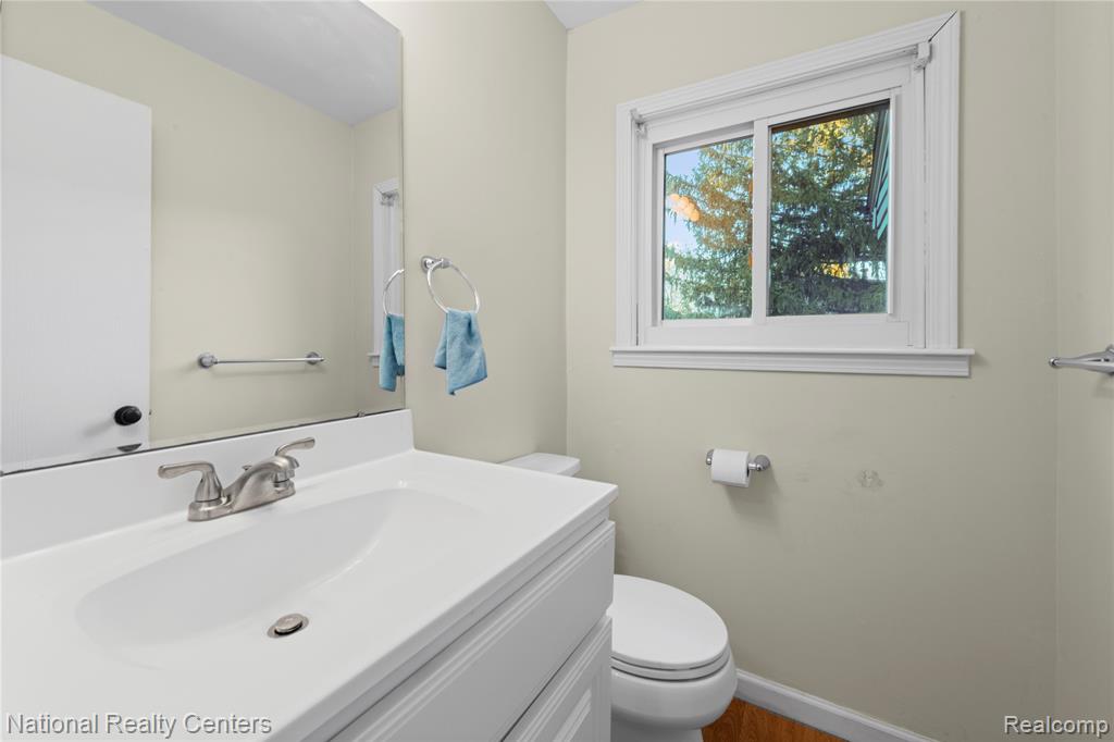 5501 Fox Chase Lane, Clarkston, MI — Photo 13