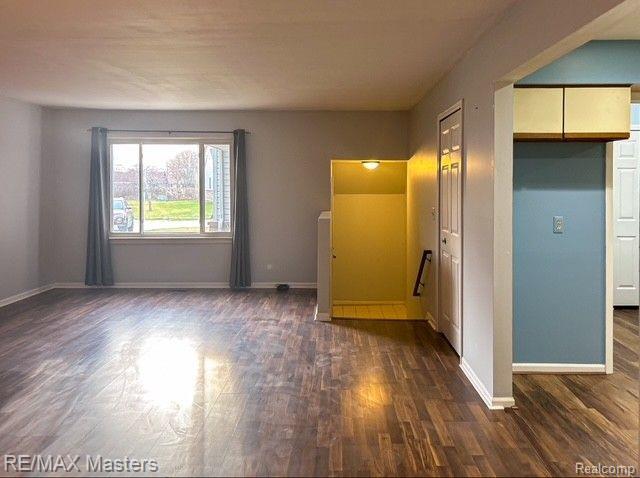 726 CLAIRE POINTE Circle, Saint Clair Shores, MI 48081 — Photo 5