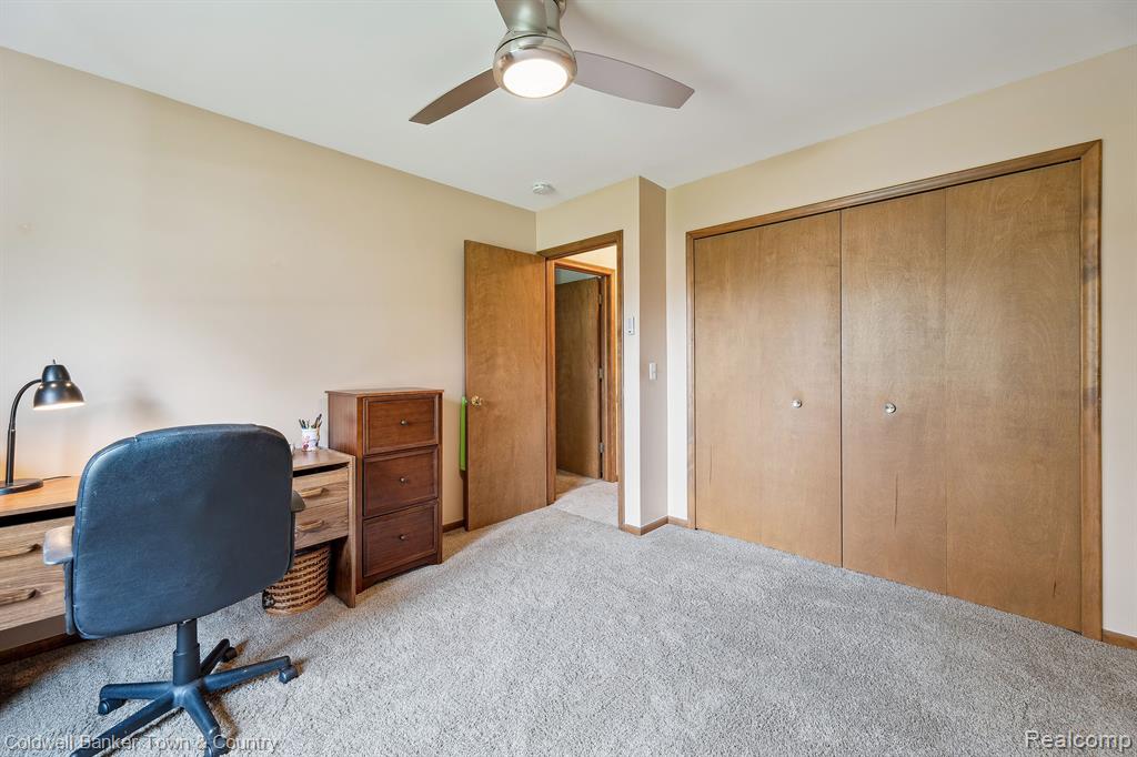 9361 SUMMERLAND Drive, Whitmore Lake, MI 48189 — Photo 20