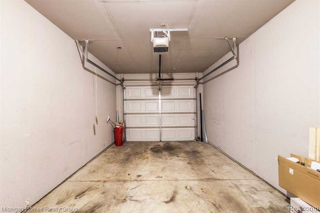 45521 HIDDEN VIEW, Utica, MI 48315 — Photo 21