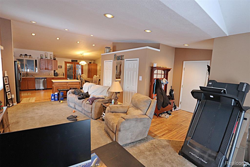 31657 Sibley Road, New Boston, MI 48164 — Photo 23