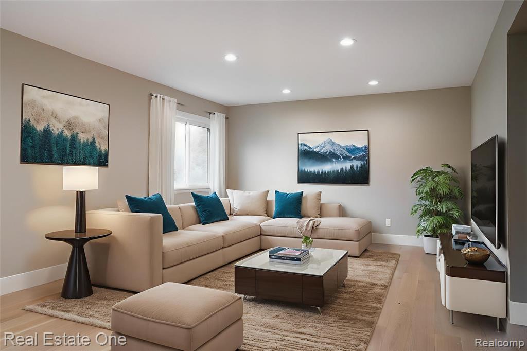 635 RANDALL, Troy, MI 48085 — Photo 13