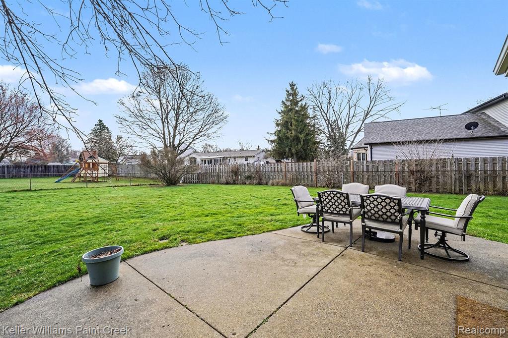 5446 Old Franklin Road, Grand Blanc, MI 48439 — Photo 29