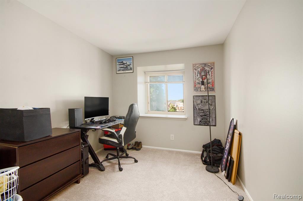 510 Riviera Drive, 157, Saint Clair Shores, MI 48080 — Photo 11